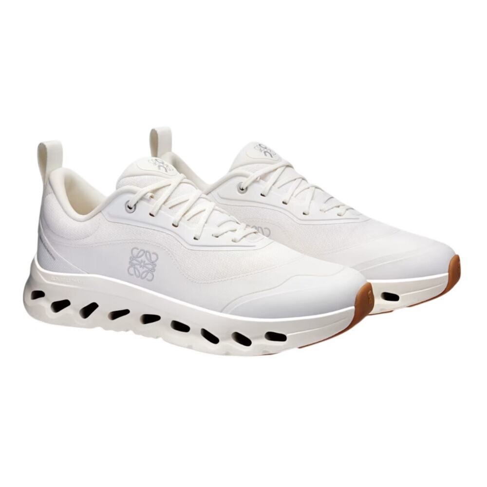 LOEWE | On Running All White Cloudtilt  Shoes Size 9